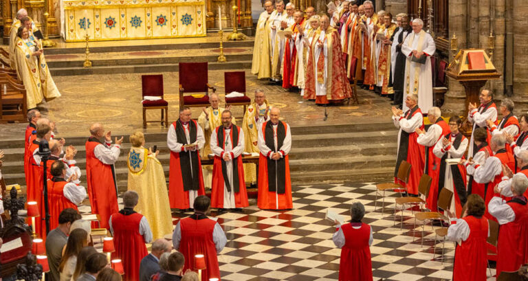 New Bishop of Thetford welcomed! - Diocese of Norwich